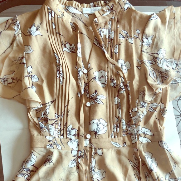 Top - Picture 2 of 2